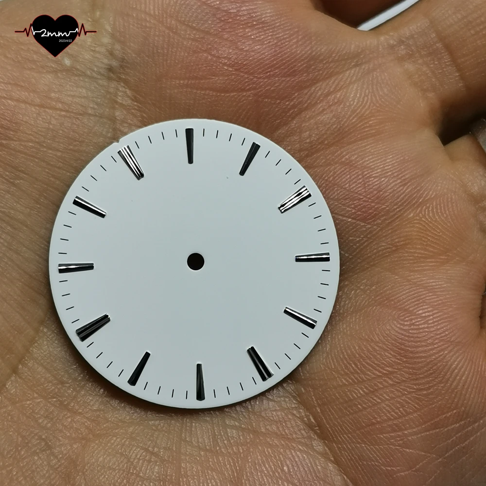 قرص ساعة فارغ 33.5 ملم وجه ساعة لامعة غير لامعة أبيض أسود اللون ذهبي فضي مؤشر الساعة الحقيقية دبوس لحركة NH35