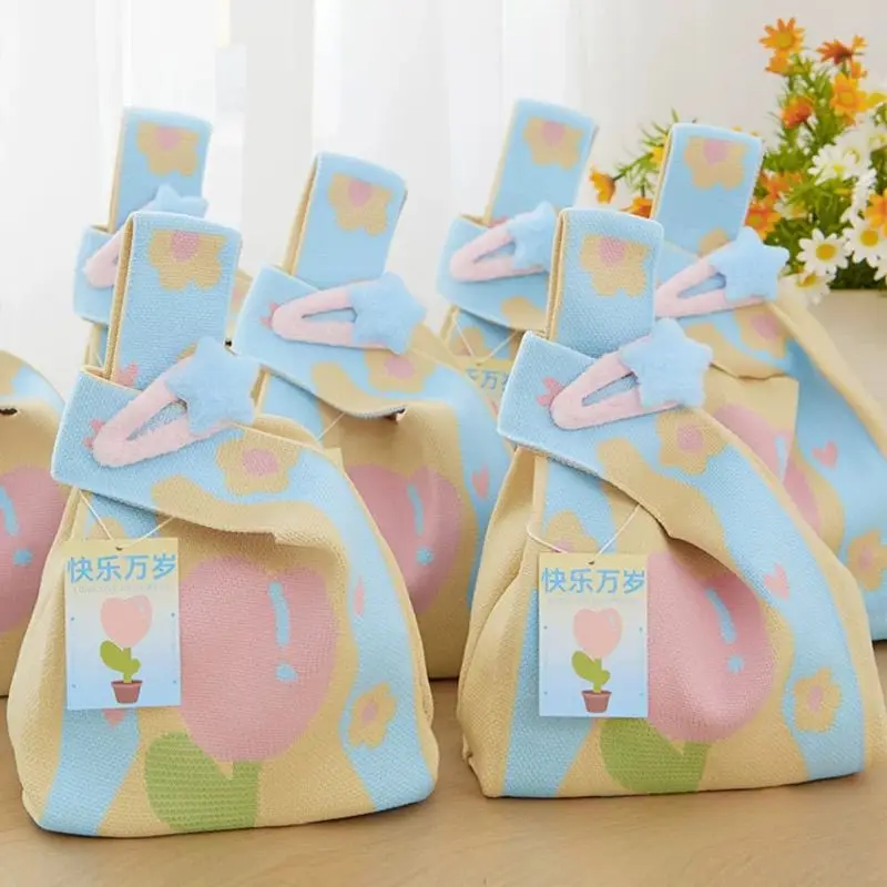 

Storage Gift Bag, Birthday Candy Gift Handbag, Birthday Gift Cheap and Distinguished Knitted Handbag, Bucket Bags
