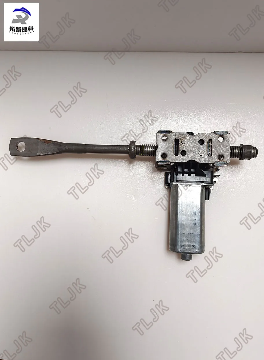 

Left seat adjustment motor for Land Rover EV, RS14 and D5, model LR154976=T2H52347.