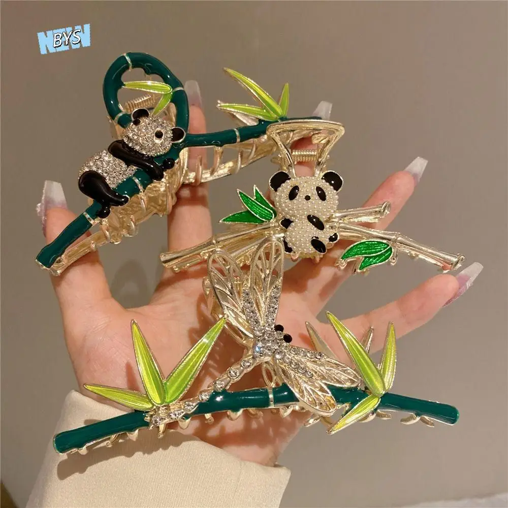 

Dragonfly Animal Pearl Diamond Green Female Hair Accessories Rhinestone Panda Hair Claw Chinese Style Headwear Metal Hair Clip