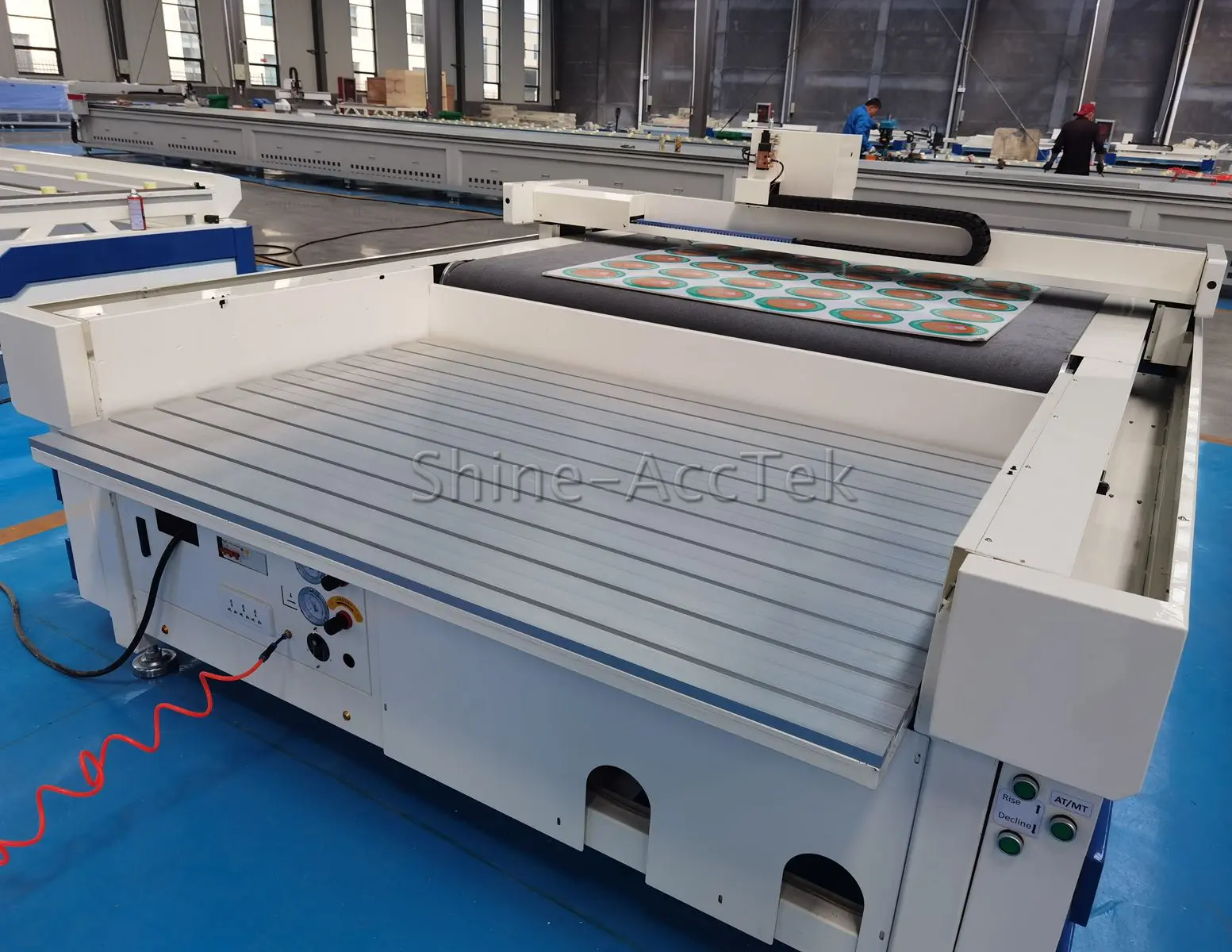 Auto Feeding PVC Sponge Rubber Carton Foam PVC Fabric Leather Cutting Machine Oscillating Knife Textile Fabric PU Cutter