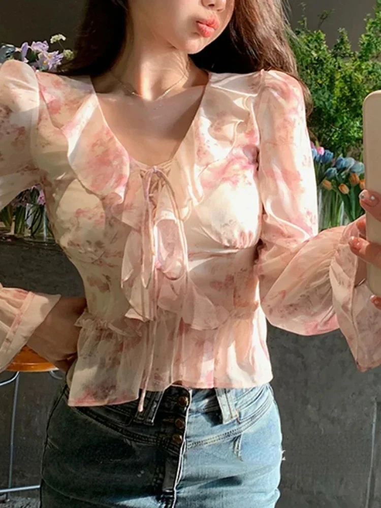 

Elegant Vintage Chiffon Print Blouse with Flare Sleeve Women Ruffles Fairy Sweet Blouse French Fashion Causal Tops for Summer