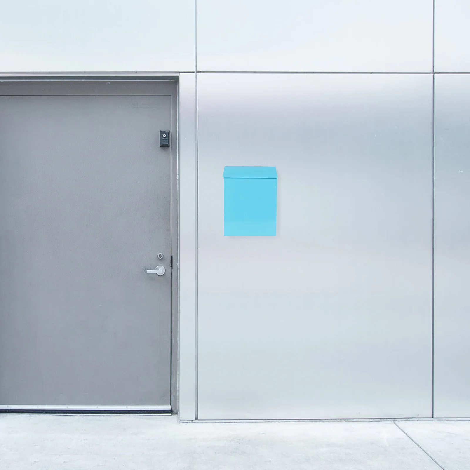 

European Style Creative Iron Mailbox Post Box Letter Storage Box Durable Waterproof Retro Design for Home Decor Ballot