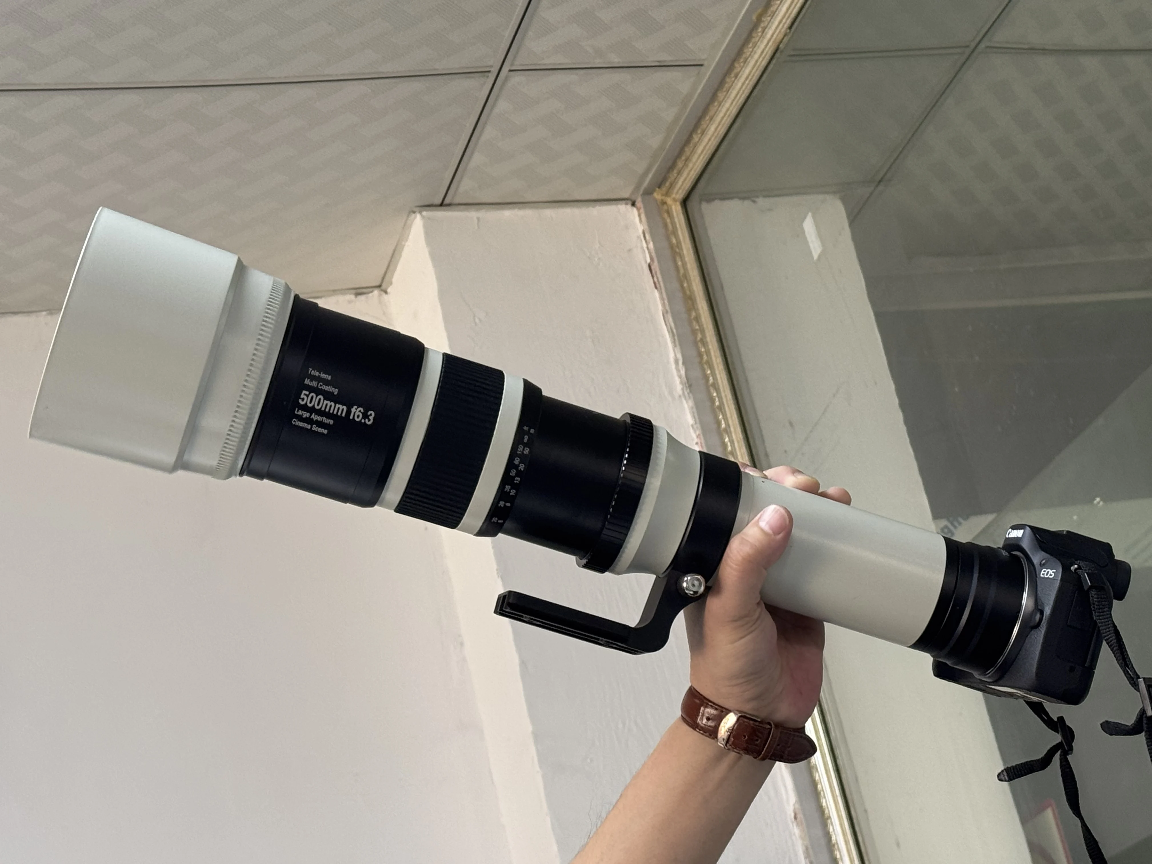 500mm F6.3 Long Distance Full Frame Fixed Focus Lens with 4 Groups and 4 Elements for Outdoor and Sports Photography