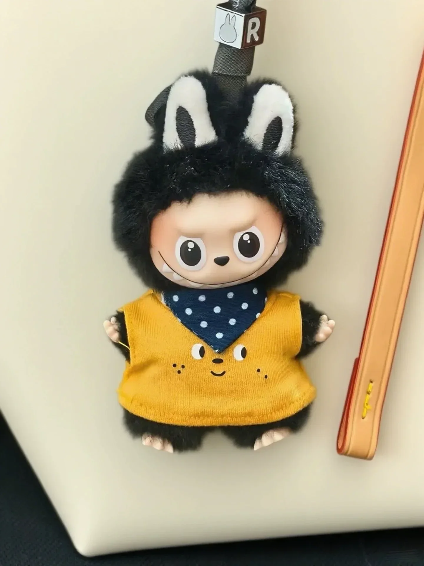 

For Mini Labubu 4.0 Pin For Love Clothes Small clothes and scarves pin for love labubu clothes Labubu v4 outfit