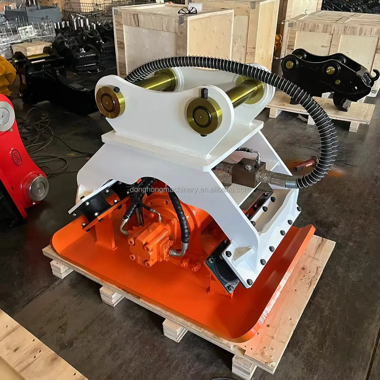 Hot Sale,Mini 1-3 Tons Excavator Hydraulic Compactor Vibrating Compactor Excavator Hydraulic Plate Compactor