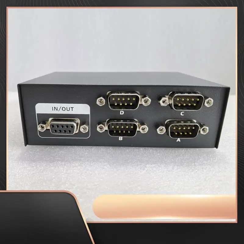 

Порты RS232 Переключатель DB9 Pin COM Port Sharer 4 в 1 Выход последовательного порта Устройство совместного использования Кнопочный переключатель Прочный Простота в использовании
