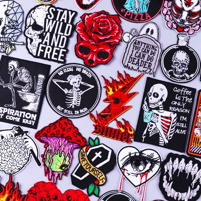 Parches de Alfabeto Punk con Diseño de Llama - Parches Bordados Termoadhesivos/Para Coser para Ropa, Chaquetas y Mochilas