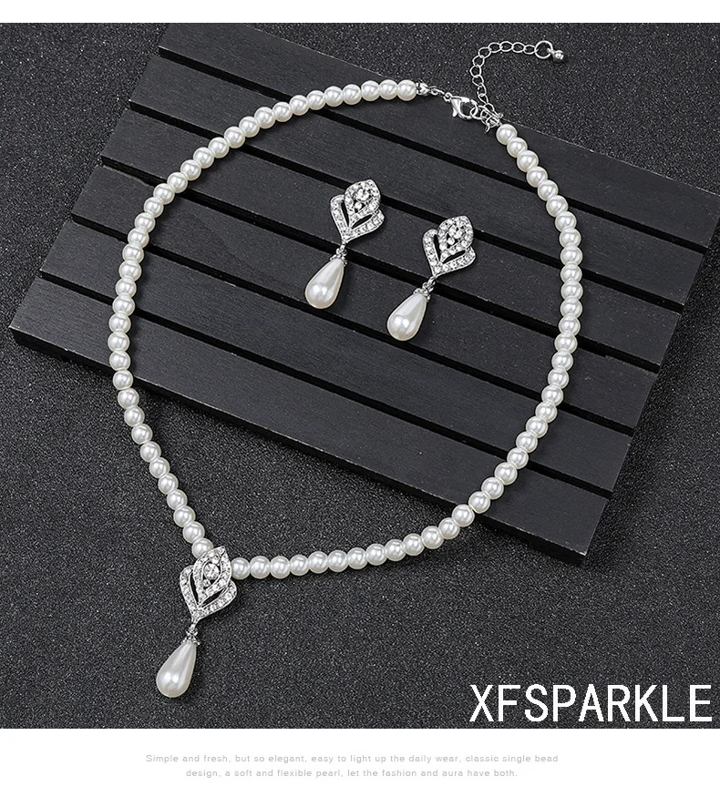 2024 China\'s latest pearl necklace set clavicle chain alloy for woman gift