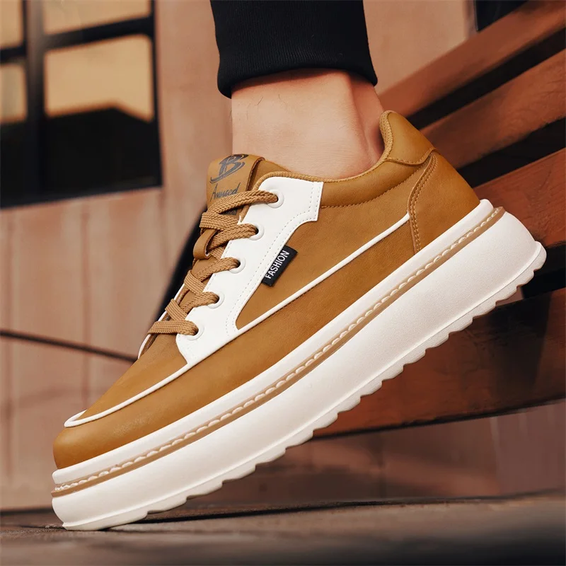 

2025 New Thick Soled Trendy Casual Sports Lightweight Autumn High-quality Casual Versatile Men's Shoes