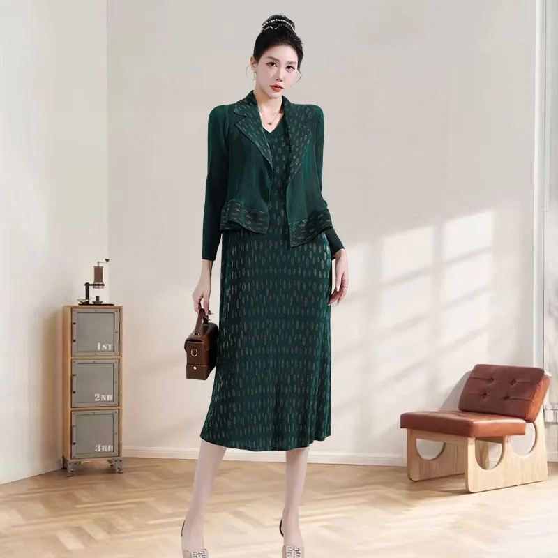 2025 Miyake Pleated Dress 2025 Summer New Stamped V-Neck Straight Dress with Small Jacket Fashion Two Piece Set Women Clothing