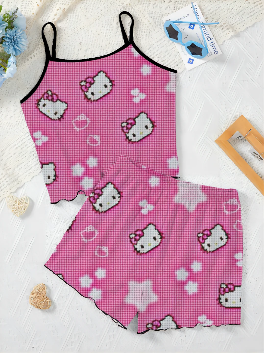 Camiseta feminina Hello Kitty vestido de pijama saia top e conjunto curto de peças, calças de alface, roupas de tendência, elegante, 2024