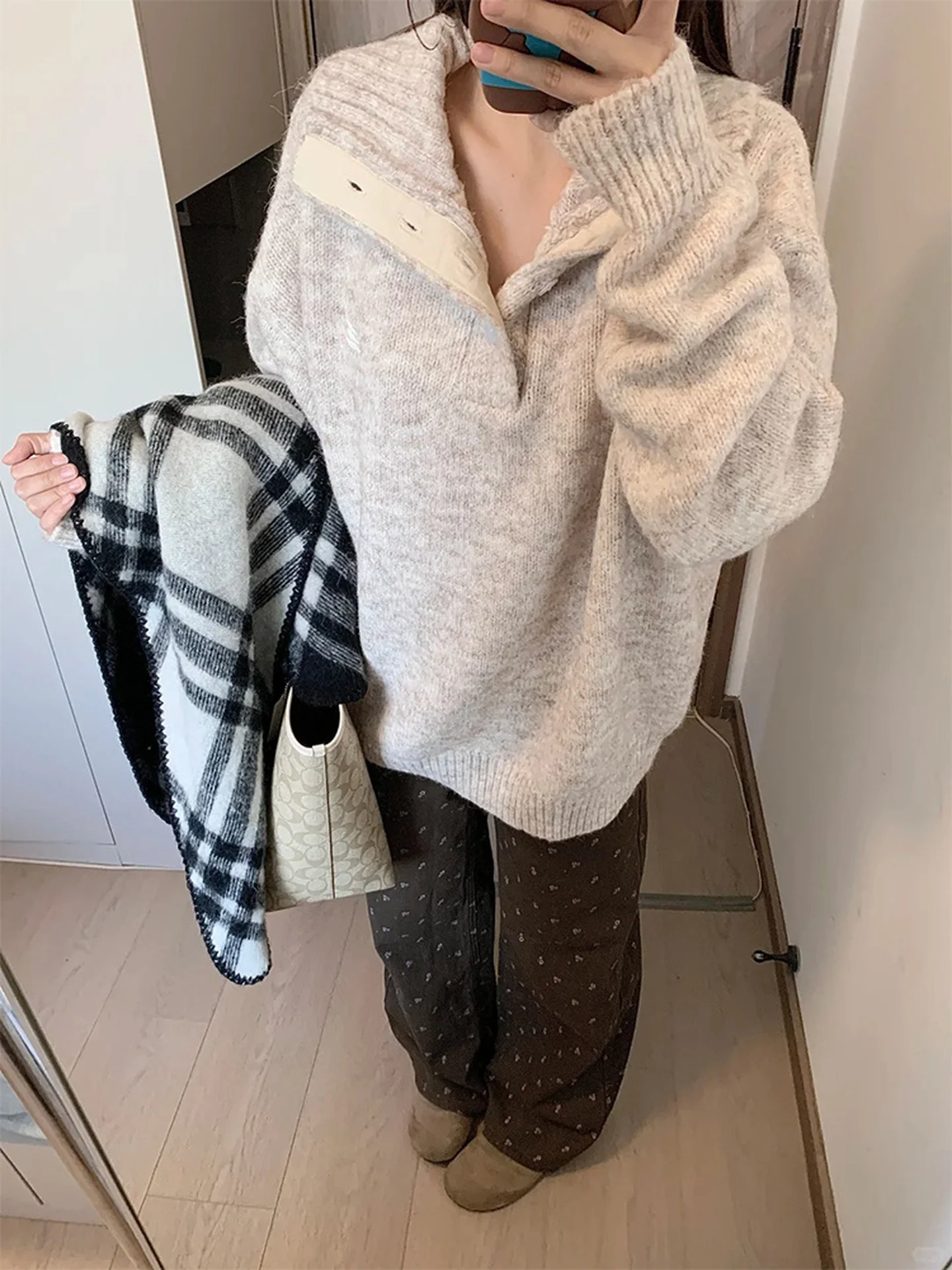 Retro Floral Design Wide Leg Denim Jeans Women's Summer New Style Slimming High Waist High End Feeling Pants Cocoa Brown