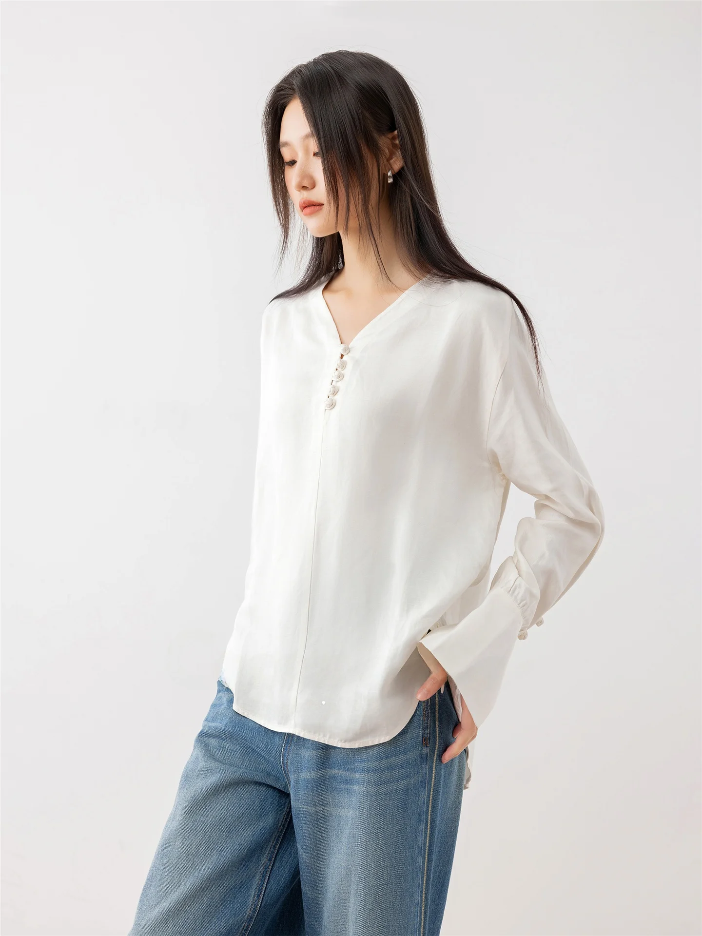 

Новинка ZONE Alice: Летнее свободное длинное платье для повседневной носки, однотонное, простое, с V-образным вырезом, женское, модное, дышащее, комфортное.