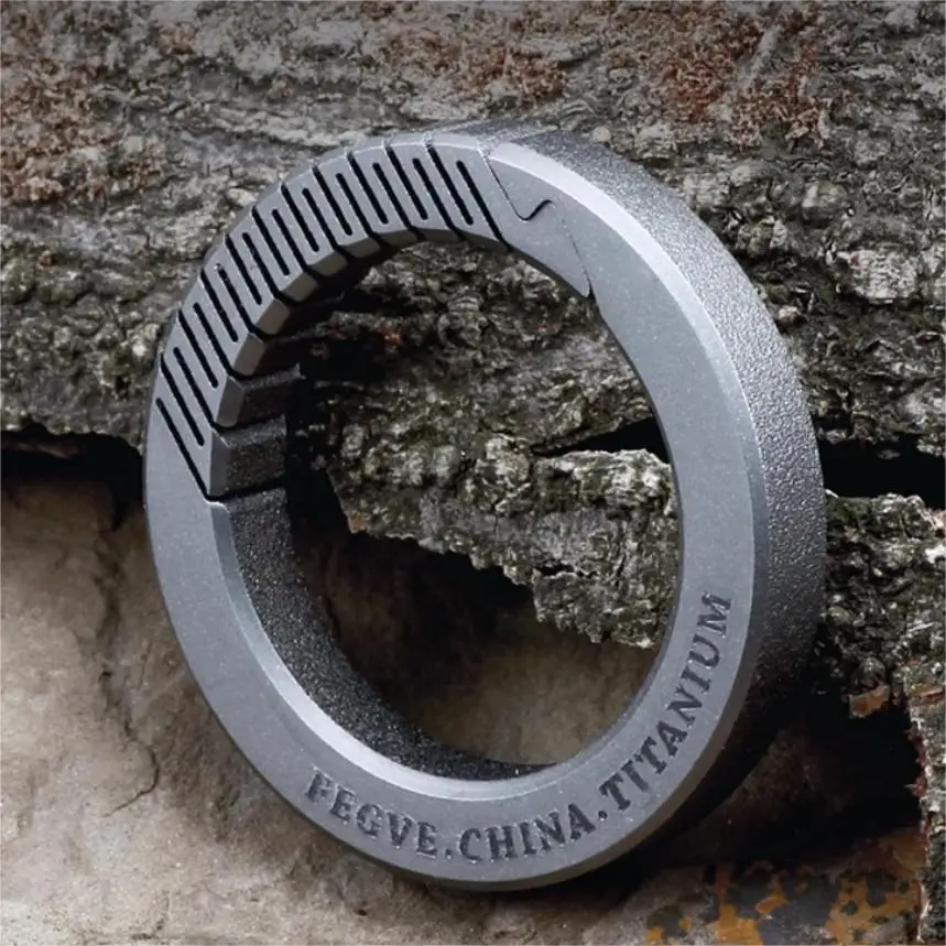 

FEGVE TI030 EDC Титановый круглый карабин-брелок, маленький карабин с быстрым отсоединением