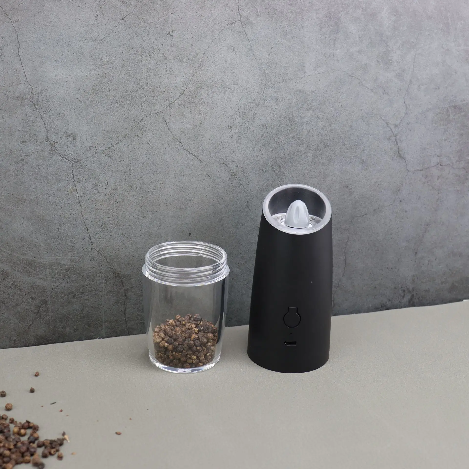 

Электрическая мельница для перца и соли, USB-перезаряжаемая, с регулируемой степенью помола, с LED-подсветкой, кухонный инструмент