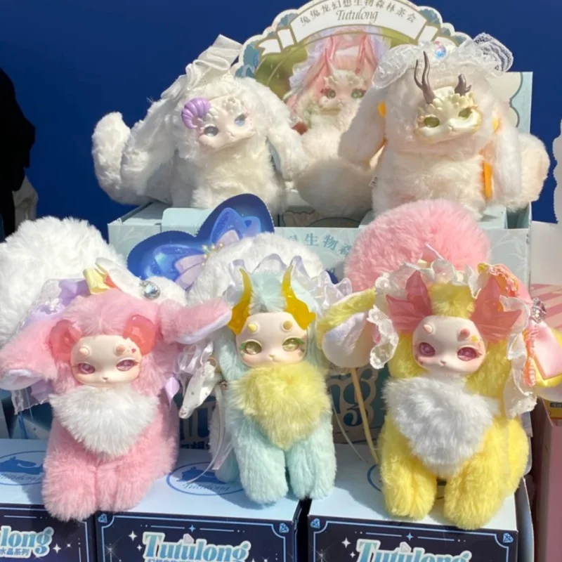 

Аутентичный кролик-дракон третьего поколения, красочная кристаллическая серия, кукла, виниловая слепая коробка, милый автомобиль, настольная модная трендовая кукла