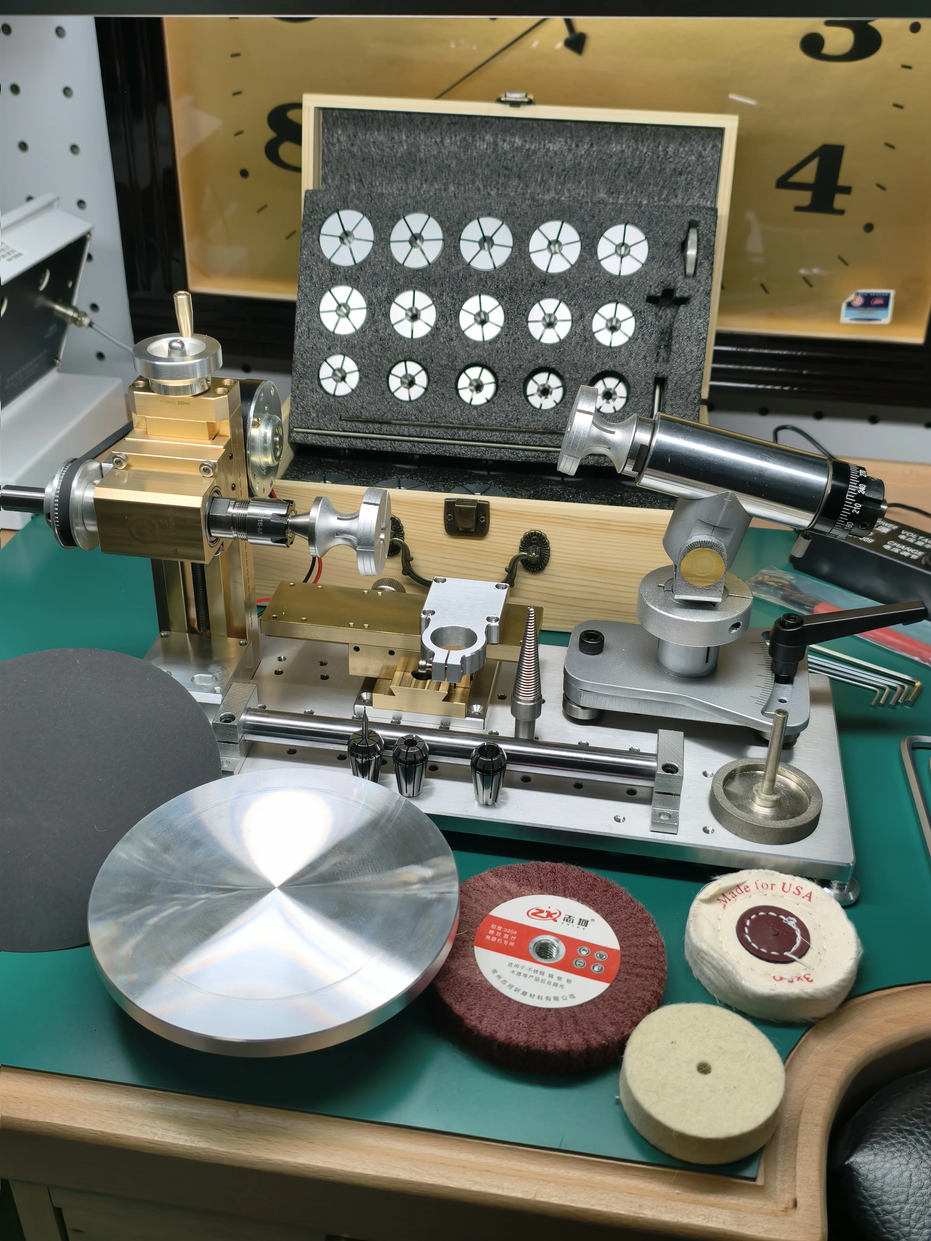 This all-in-one metal watch polishing and grinding machine is used to polish the rounded corners on the back of watch cases.