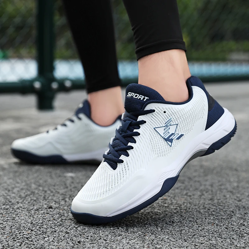 2024 Men's Badminton Shoe Fashion New Summer Tennis Table Tennis Shoe For Couples Volleyball Training Sneakers Running shoes