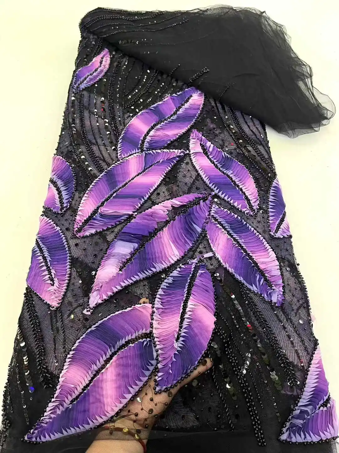 

Fashion Latest Africa Embroidered 3D Tulle Net Fabric With Beads 2025 High Quality Luxury Sequins Net Lace Evening Party Dress