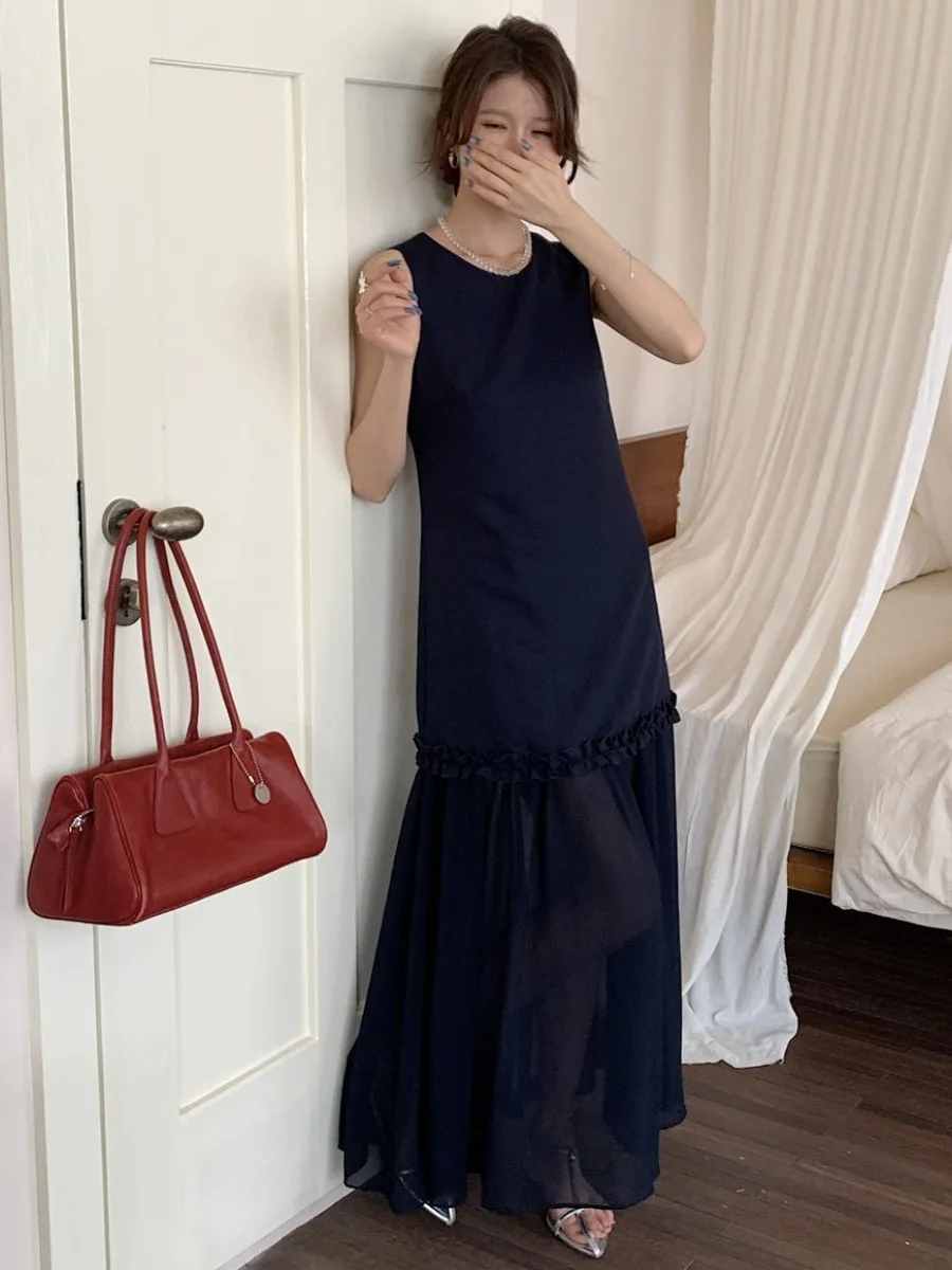 Vestido Sem Mangas de Estilo Suave para Mulheres Verão 2025, Decote Redondo, Saia de Malha, Design de Recorte, Moda E-commerc...