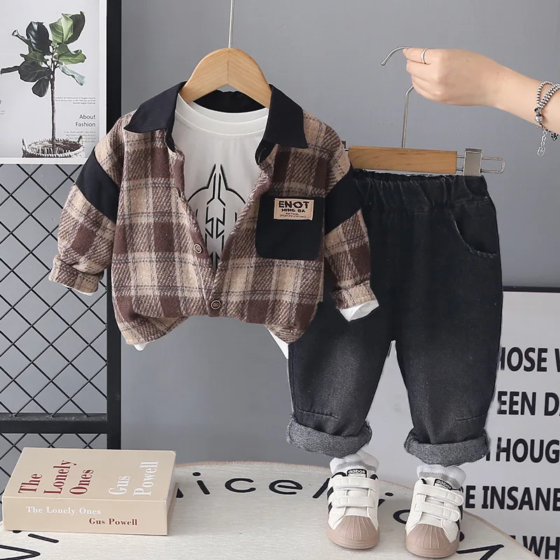 completo-primaverile-per-bambini-2026-nuovo-set-di-abbigliamento-per-bimbi-0-5-anni-camicia-a-quadri-t-shirt-jeans-set-3-pezzi