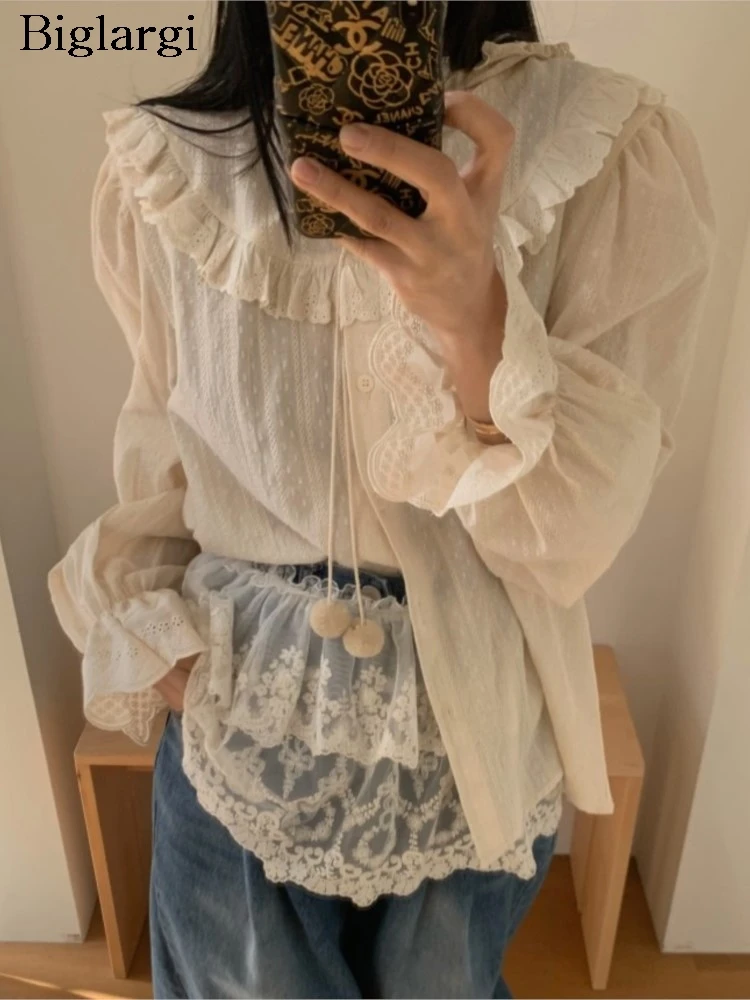 

Autumn Hooded Shirts Women Embroidery Sweet Lace Patchwork Ruffle Pleated Fashion Ladies Blouses Korean Style Loose Woman Shirt