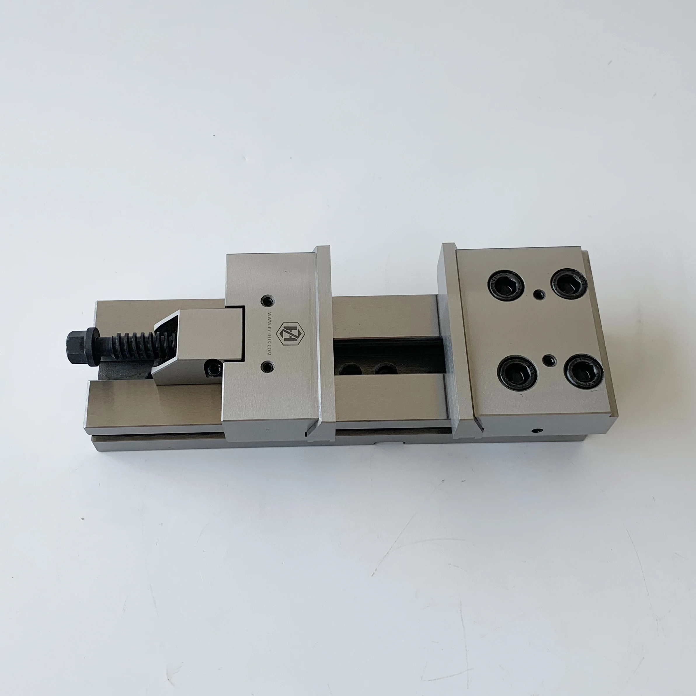 200C Powerful Factory  Consistent Accuracy  Rigidity 100 200 300 150 Precision Modular Vises  High Parallelism 0.005mm