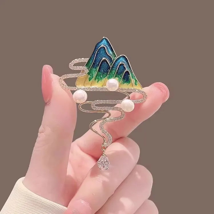 

Luxurious Wanli Mountain and River Map Brooch Female Ornament
