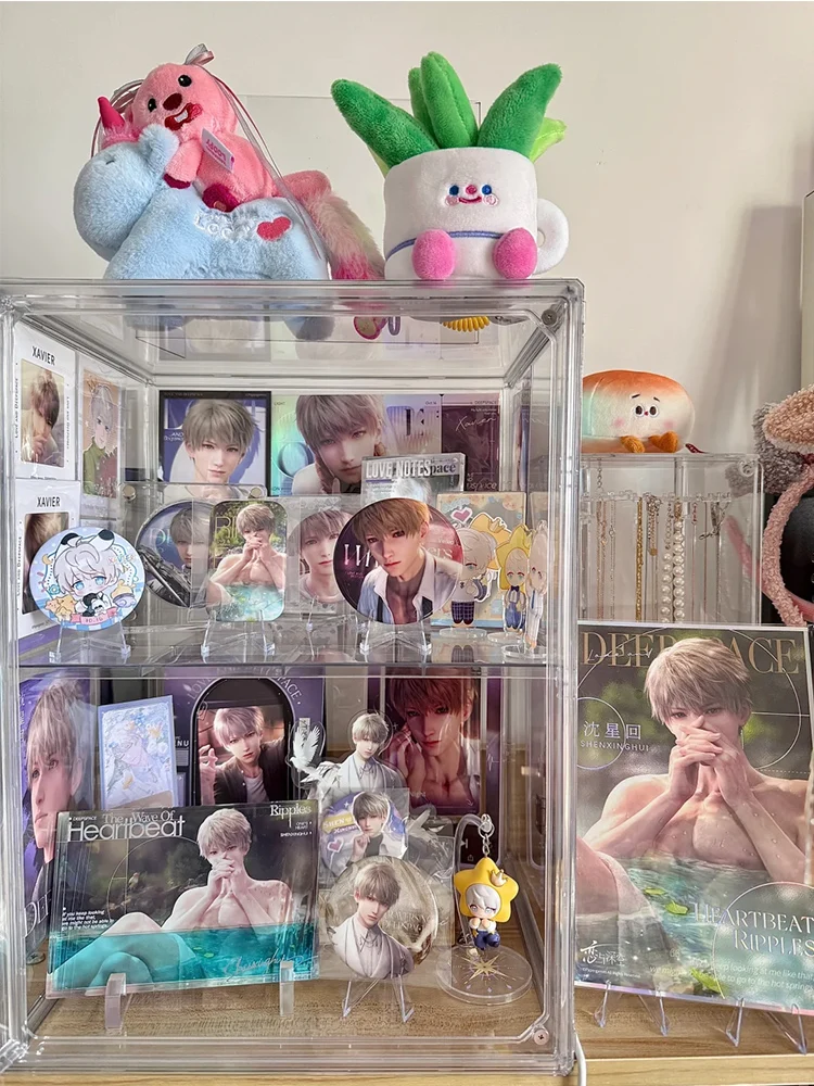 

Acrylic Transparent Dustproof Display Stand for Baes And Collectibles Storage Organizer Box for Cards And Pins Home Office