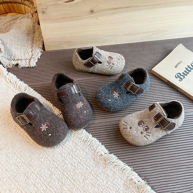 Unisex Toddler Sherpa‑Lined Winter Felt Shoes, Cute Cat Embroidery T‑Strap Antique‑Metal Buckle Soft Flat Kids Shoes