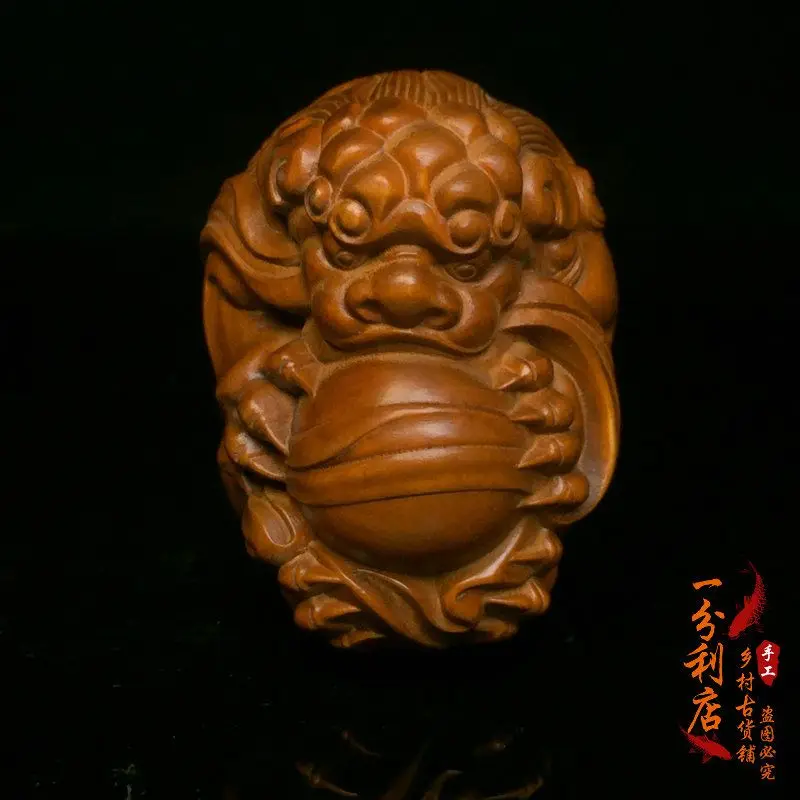 Hand Carved Wood Lion rolls in the ball Statue Figurine Desktop Ornaments Home Decoration