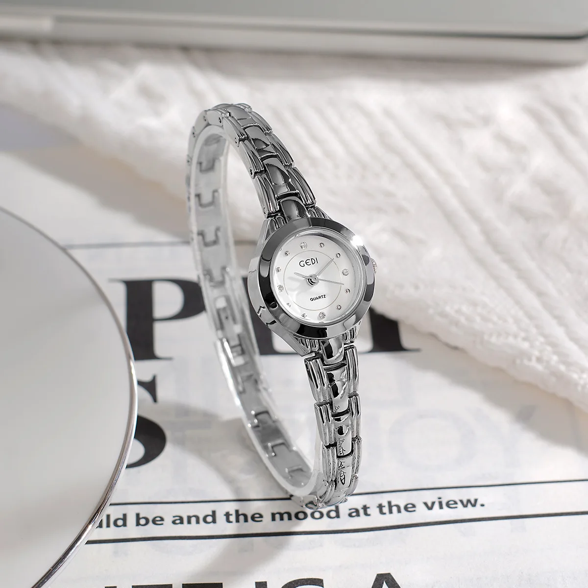 

UTHAI 72010 CQ491 новые легкие роскошные изысканные женские часы браслет из сплава с инкрустацией бриллиантами водонепроницаемые кварцевые часы подарок