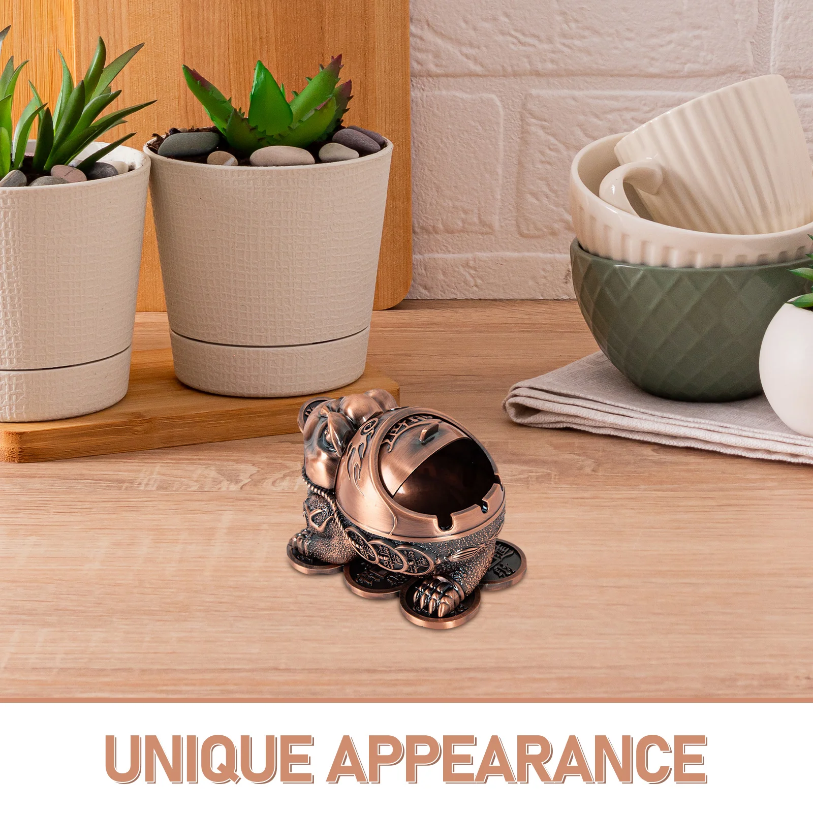 

Zinc Alloy Toad Shaped Ashtray Desktop Home Use Cigarette Butt Container Lidded nament Decor Practical Compact Size Room