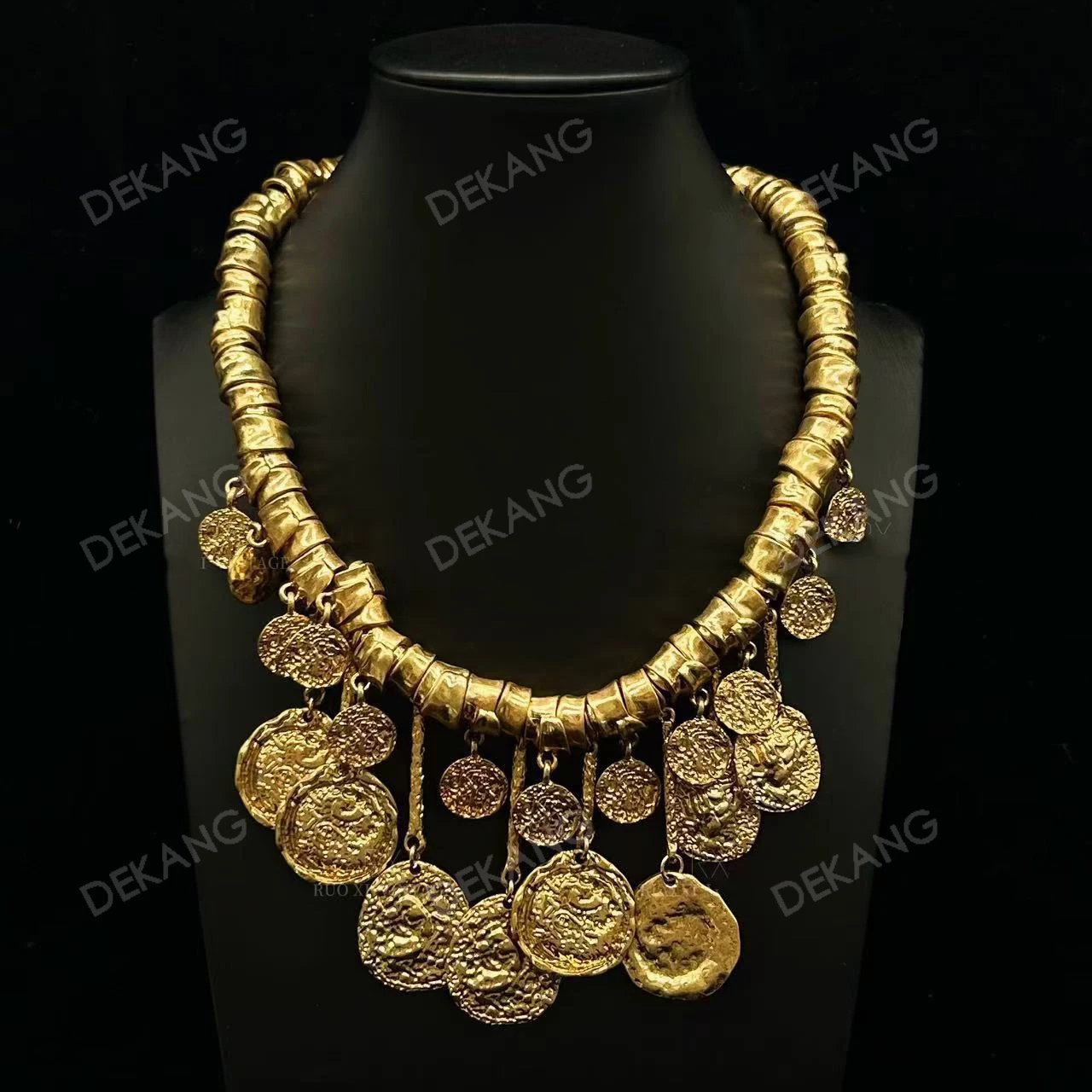 

Сверхмощное потертое преувеличенное ожерелье с бахромой в стиле ретро в стиле барокко