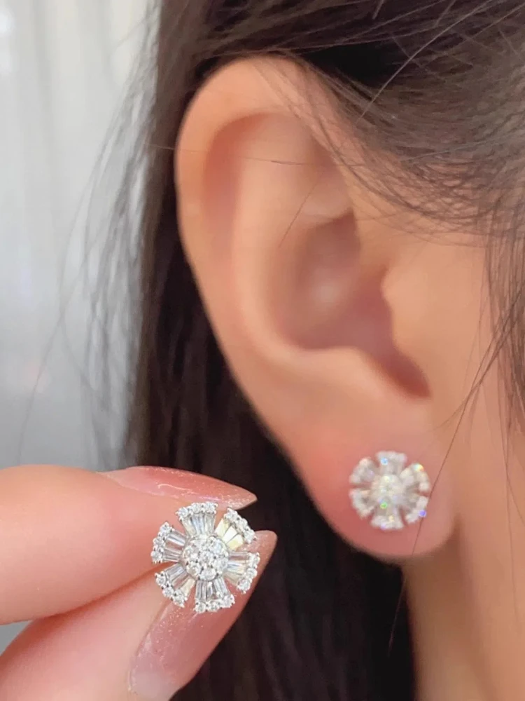 

S925 Sterling Silver Women's Stud Earrings White Zircon Fireworks Earrings New Jewellery for Women Daily Wear Holiday Party Gift
