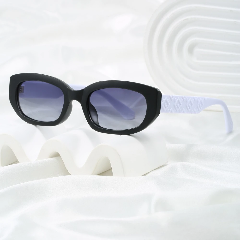 

​​2025 Retro Small Square Sunglasses Unisex, Polarized UV400 Protection Trendy Personalized Fashion Street Shot Vintage Shades​​