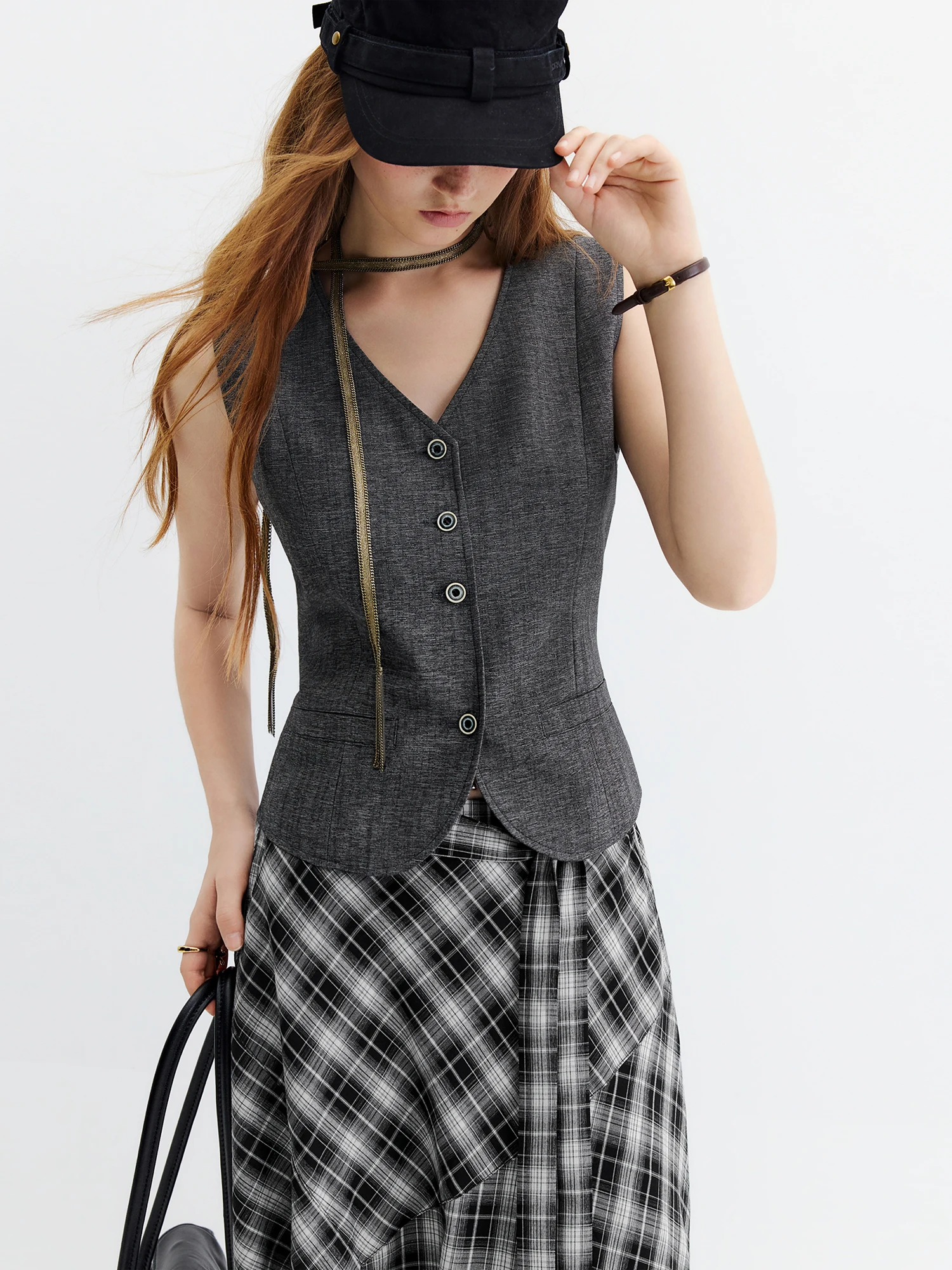 FSLE Women's 2026 Autumn New Arrival V-Neck Linen Sleeveless Vest Plaid Skirt Set Elegant Commute A-Line Floor Lenghth Skirt