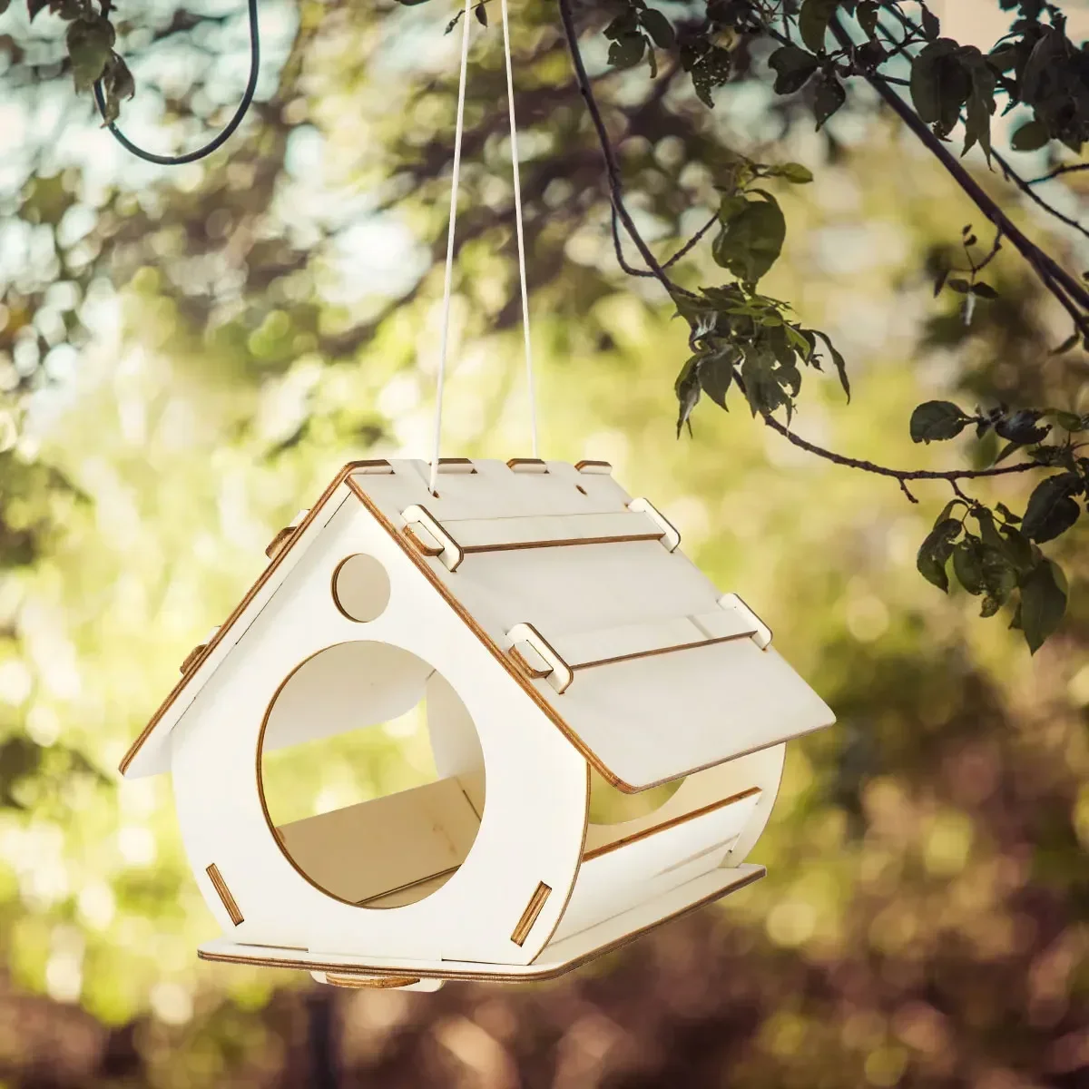 

Outdoor Wooden Hanging Bird Feeder House Durable Pet Mount House Type Birdhouse Assembling Pet Feeding Cage Garden Decoration