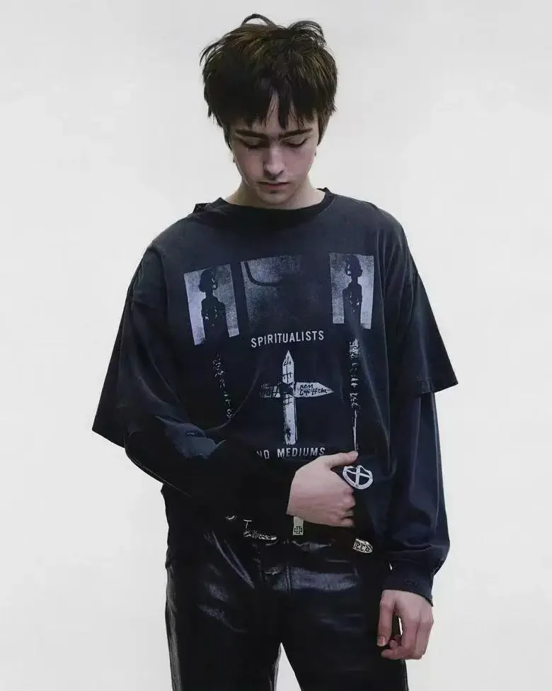 ER/D 26SS Psychic Washed Black Portrait Print Short Sleeve T-Shirt