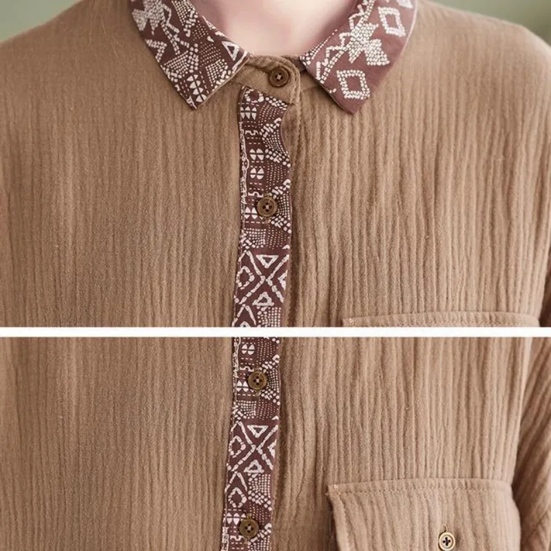 Camisa de manga larga holgada reductora de edad con parche de doble capa para mujer