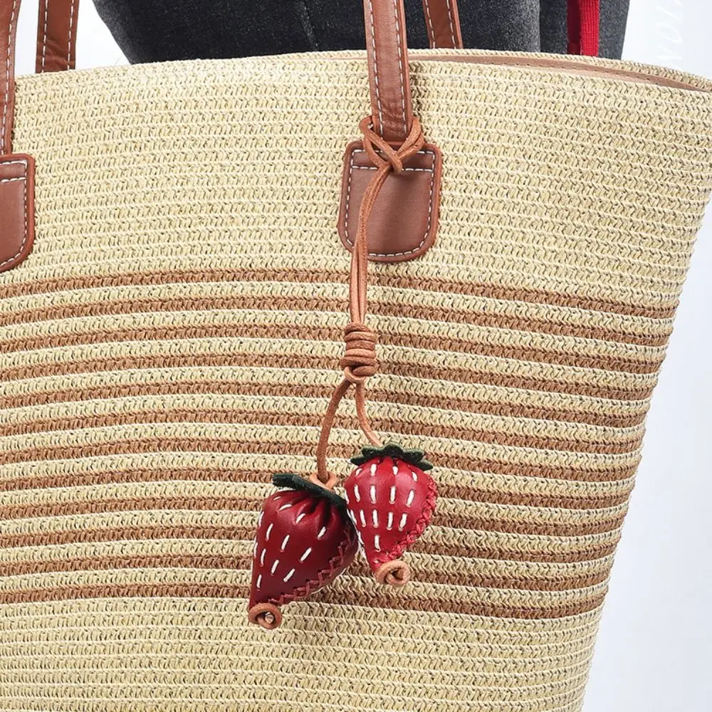 사랑스러운 과일 석류 펜던트 키홀더 딸기 PU 가죽 키체인 창의적인 패션 가방 펜던트 여성용