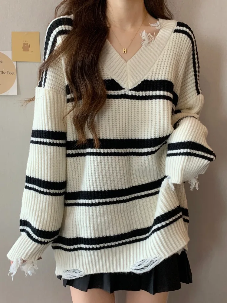 Korean Hem Cut Out Tassel Sweater Women Long Sleeve Loose Fashion Striped Contrast Knit Pullovers 2023 Autumn New