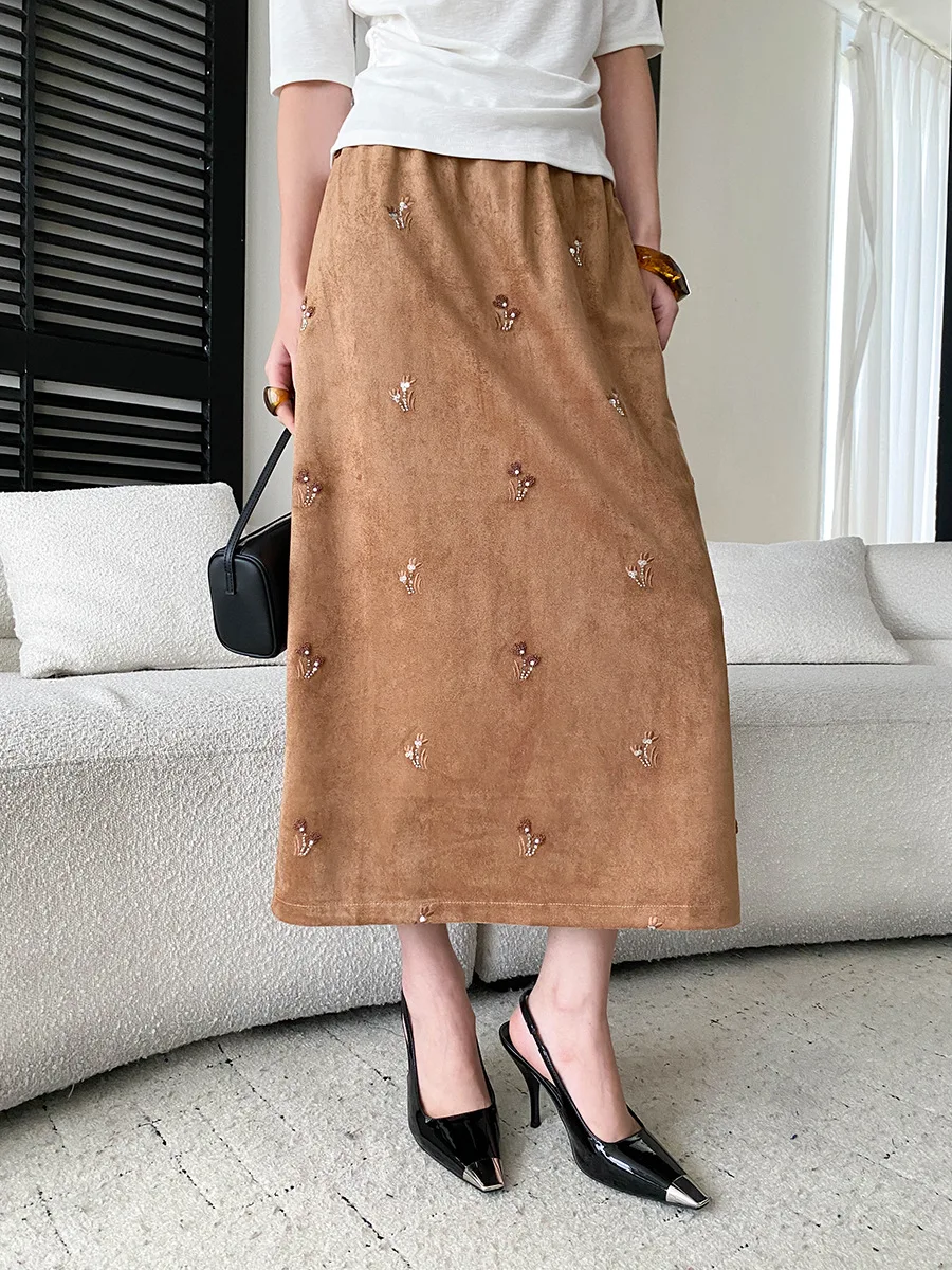 Autumn new French gentle style nail bead embroidery straight tube temperament rear slit skirt