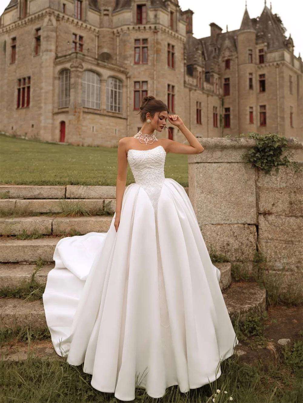 SPRAYING Luxury Sparkly Beaded Wedding Dress Ivory O Neck Sleeveless Long Sweep Train Bridal Gowns Robe De Mariée Customized