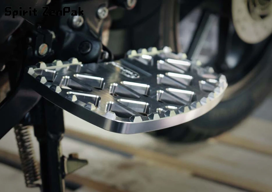 

Fit Speedmaster 2018-2025 Rocket 3GT 2020-2025 Motorcycle Accessories Front Footpegs Plate Widen Foot Pegs pedals