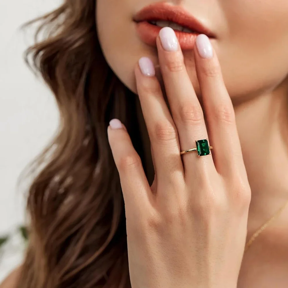 女性のためのMonkton-925スターリングシルバーの婚約リング、3カラットのソリティア、作成されたグリーンエメラルド、ウェディングバンド、約束のジュエリー、100%