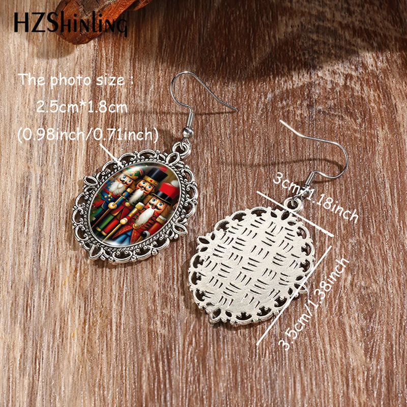 2024 New Christmas Nutcrackers Vintage Dangle Earring Fish Hook Earrings Oval Glass Dome Jewelry Gift Girls