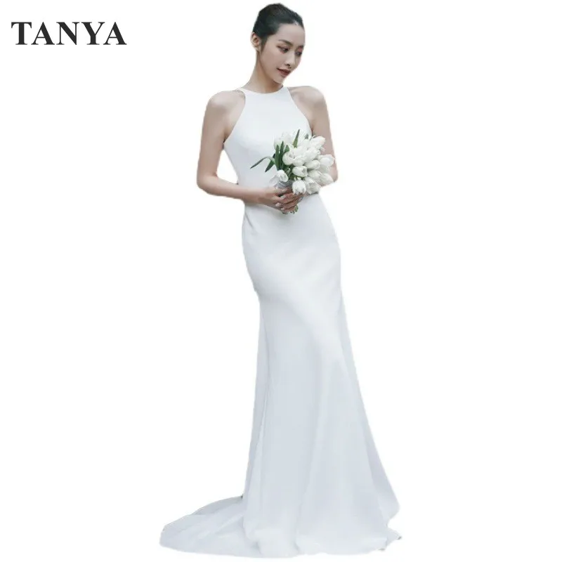 Vestidos de novia de sirena con espalda descubierta, cuello Halter, satén suave, vestido de novia sencillo y modesto, TT485