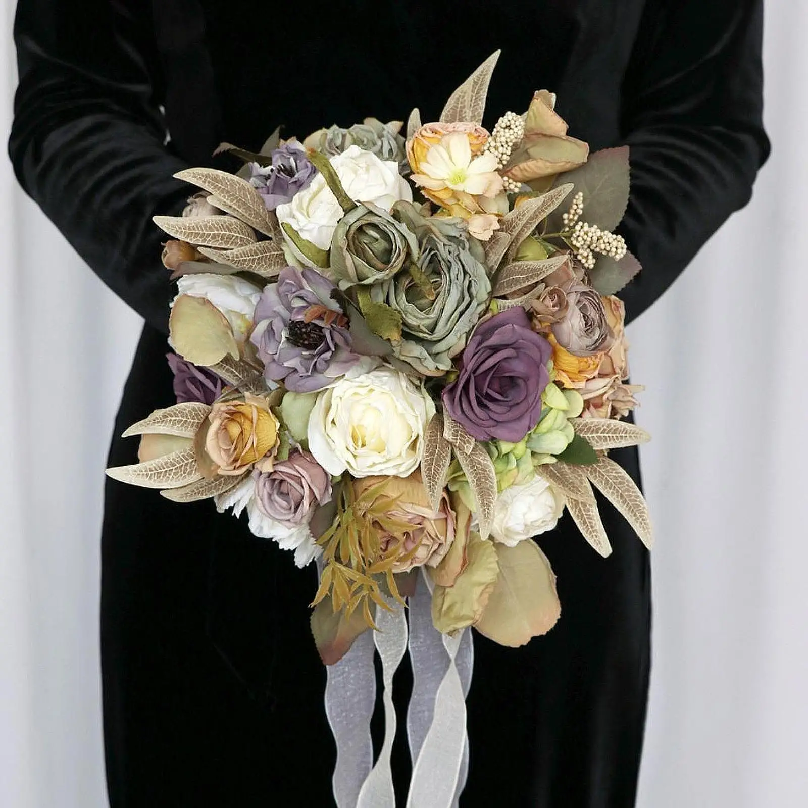 

Wedding Bridal Bouquet Tossing Bouquet for Ceremony Graduation Wedding